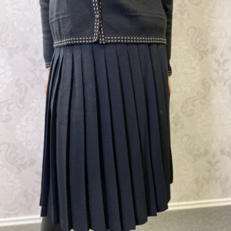 Črno plisirano krilo