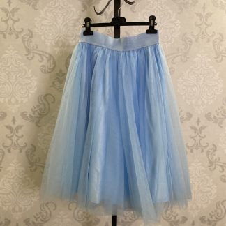 Sinje modro krilo iz tila