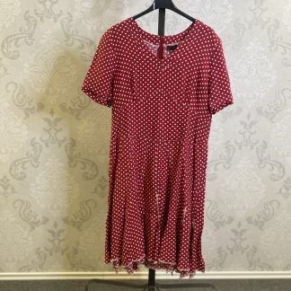 Vintage obleka s pikami